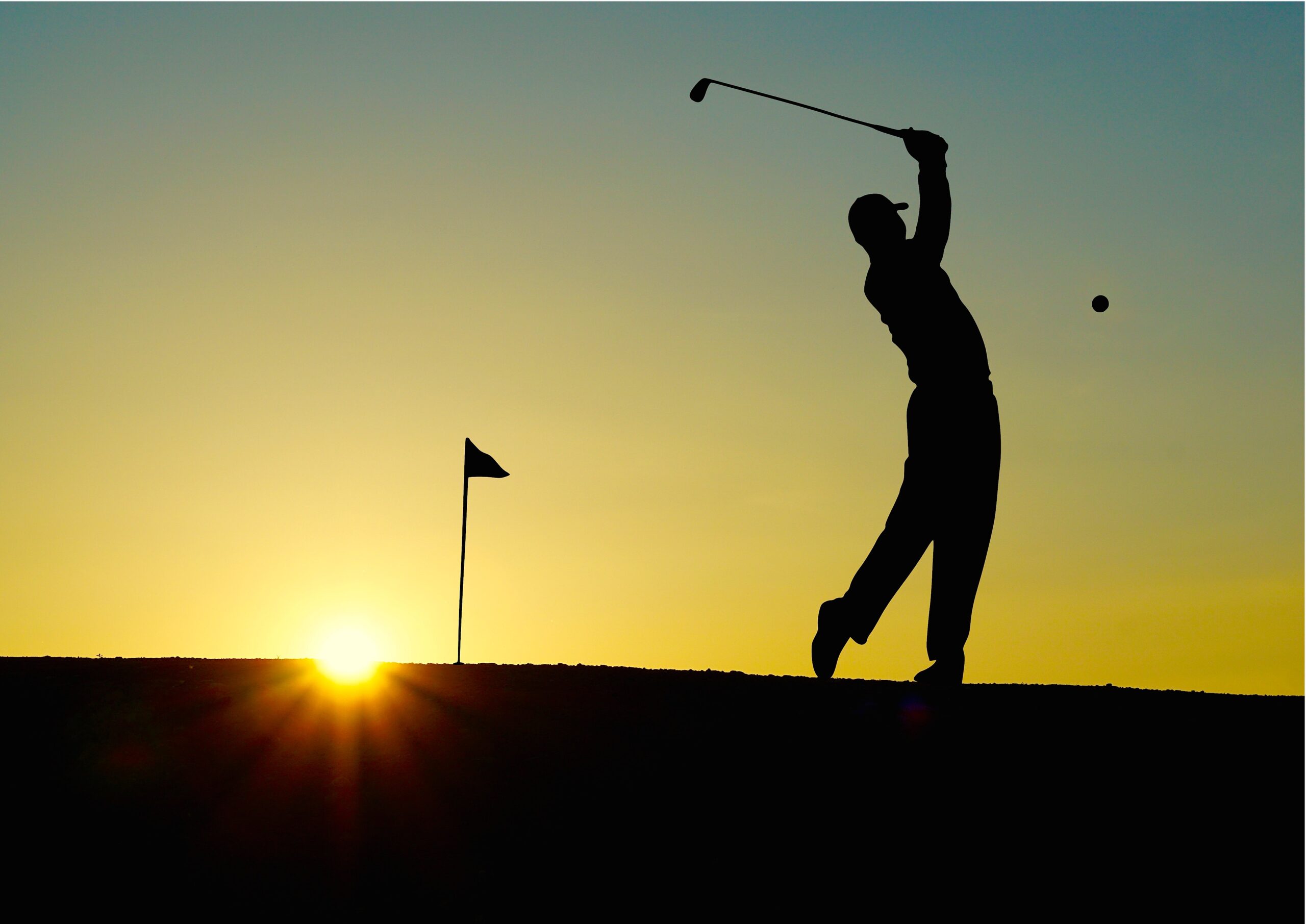 Golf is better than you think! How golf helps to relieve your stress and relax your mind